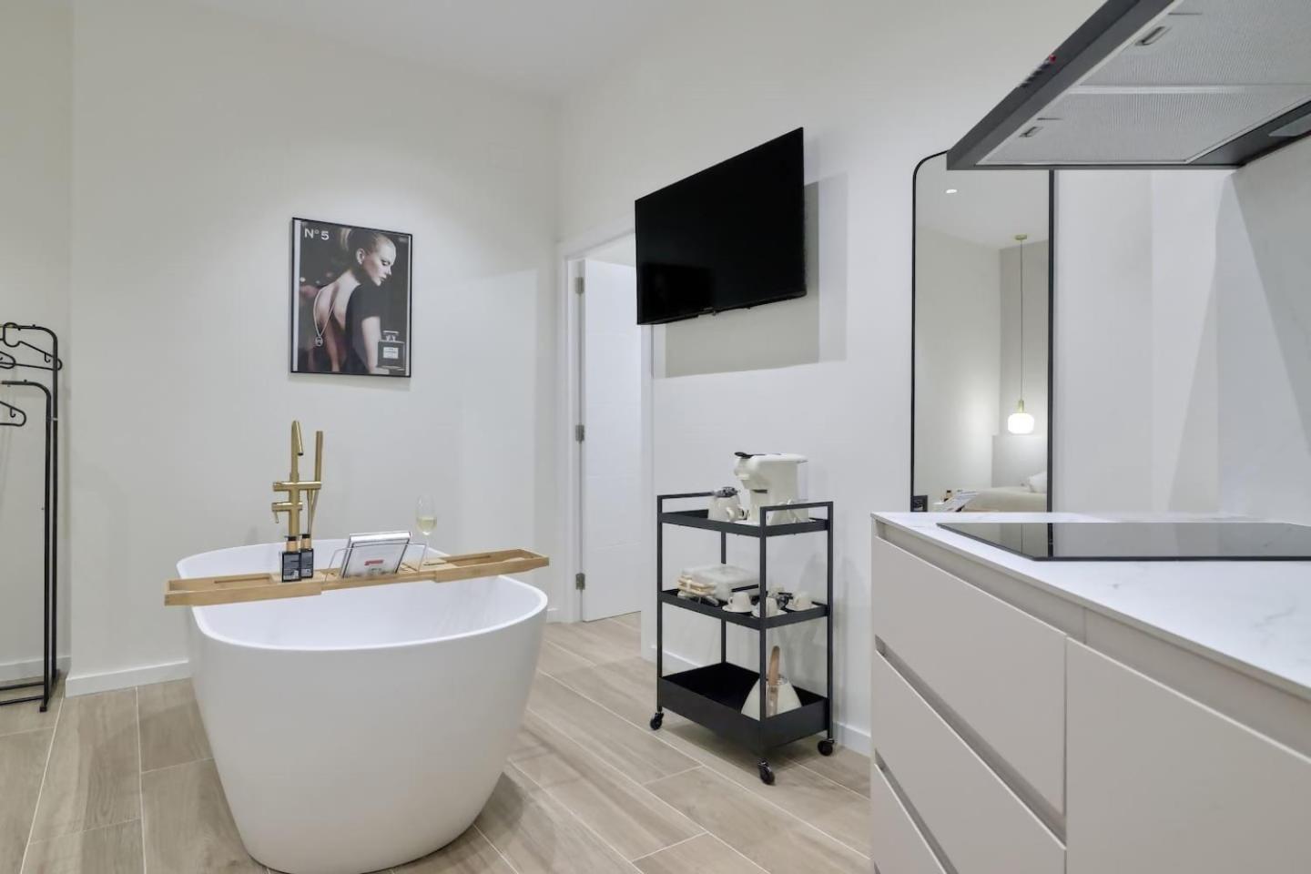 Romantic Apartment N1 Oceanografico Virkin Suites บาเลนเซีย ภายนอก รูปภาพ